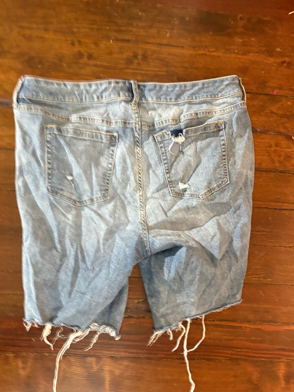 Torrid blue jean shorts distressed long size 18 - Picture 4 of 5